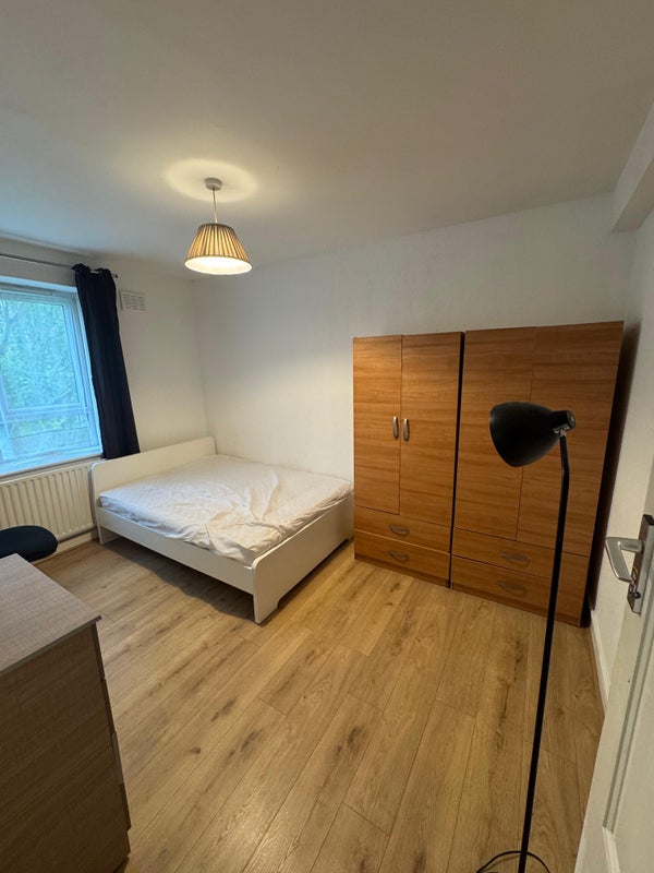 Photo 1: £745 pcm