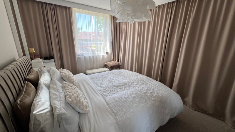 Photo 1: Bedroom