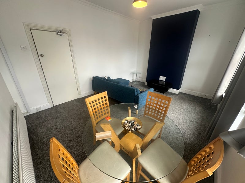 Photo 1: Living room