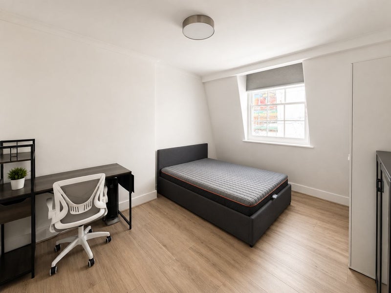 Photo 1: Bedroom1