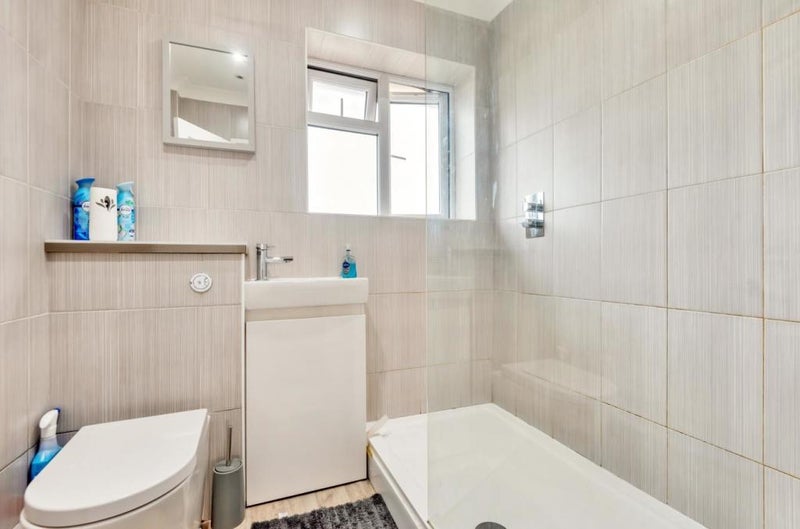 Photo 1: Bathroom