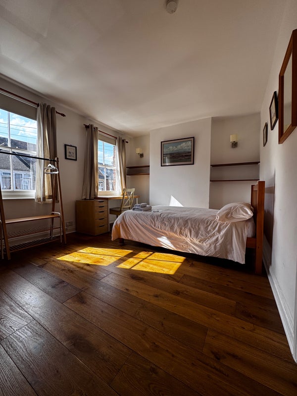 Photo 1: Room#1