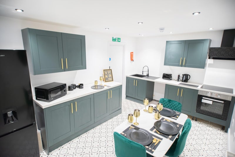 Photo 1: Communal Kitchen