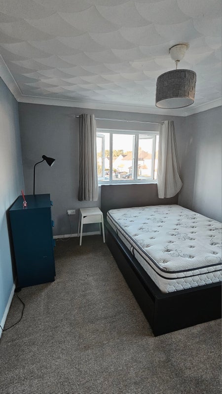 Photo 1: Large double room