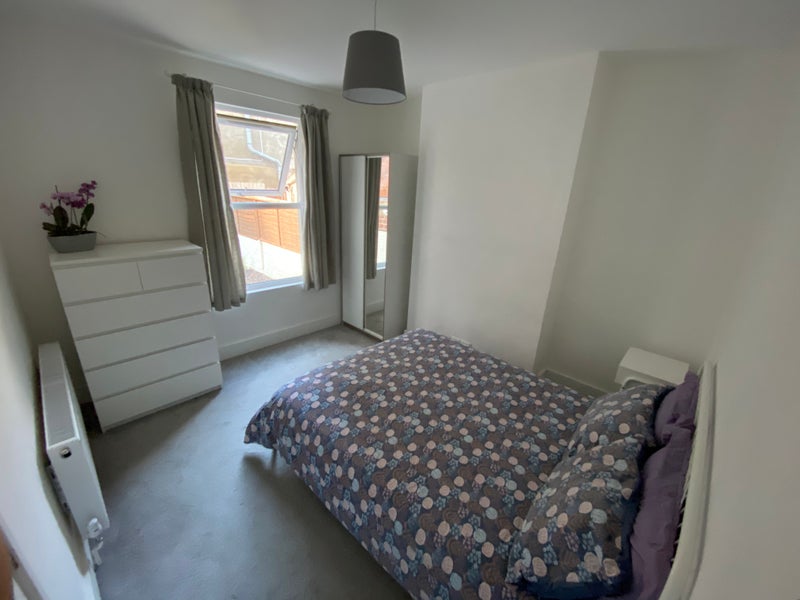 Photo 1: Large double room
