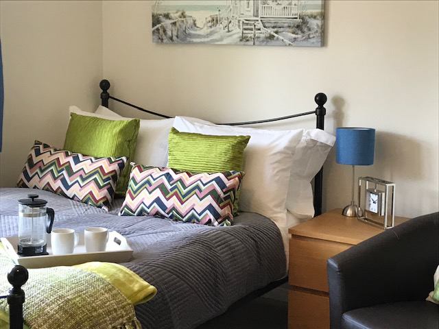 Photo 1: Double Room with en suite@£785 per month