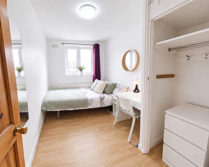 Photo 1: £865 - Room 2