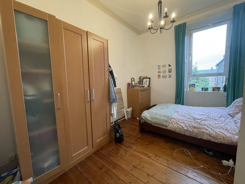 Photo 1: Bed room