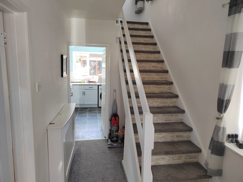 Photo 1: Hallway 