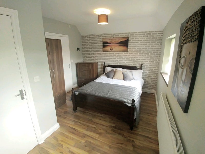 Photo 1: The available room is pictured, a first floor rear facing furnished large double with en-suite.
