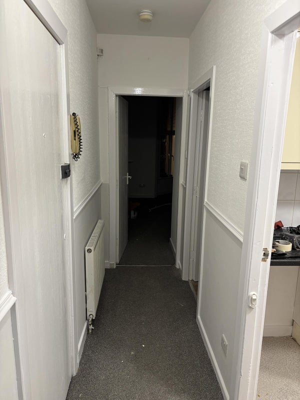 Photo 1: Shared hall