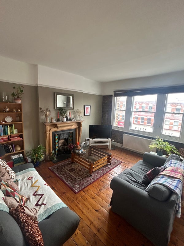 Photo 1: Living room