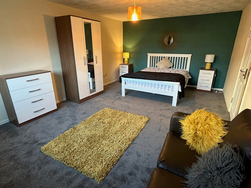Photo 1: Very Large double £675