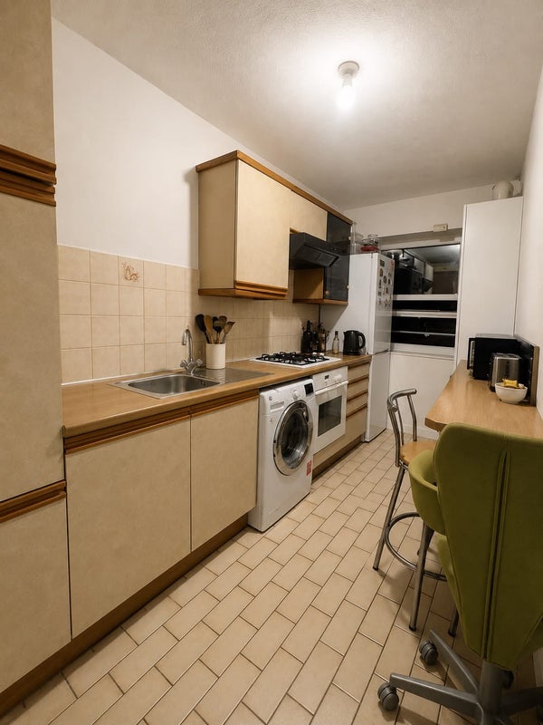 Photo 1: Shared kitchen