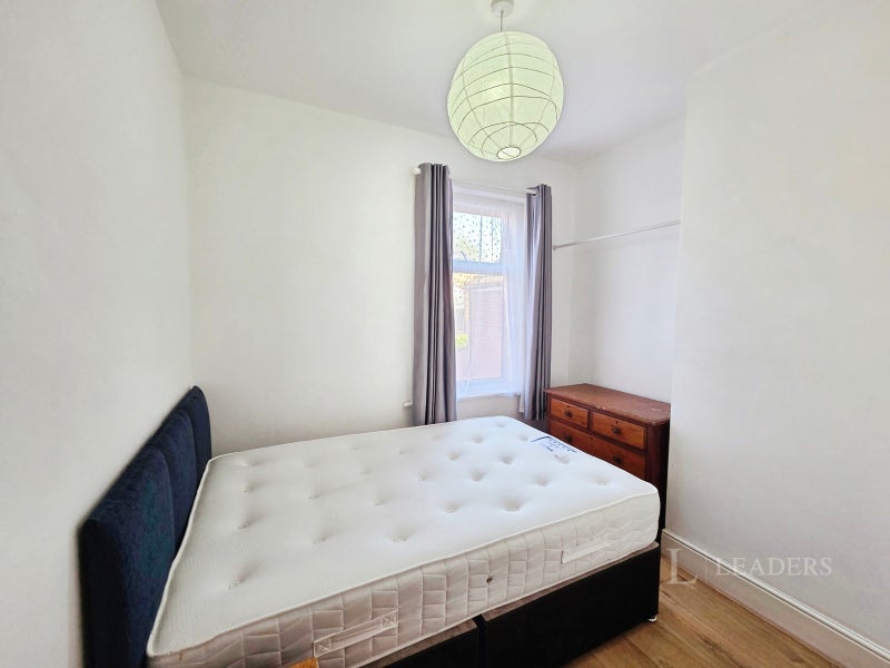 Photo 1: Room