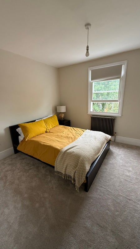 Photo 1: Bedroom