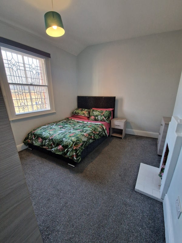 Photo 1: Room 2, £495
