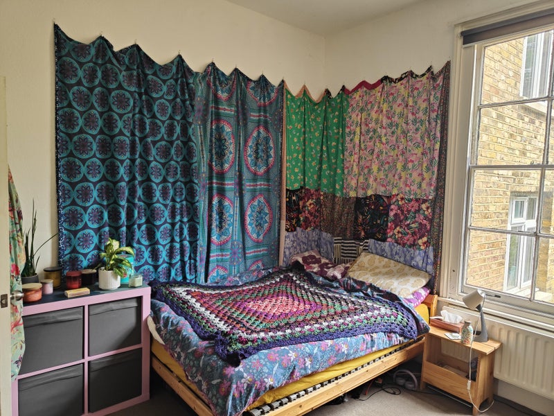 Photo 1: Available room