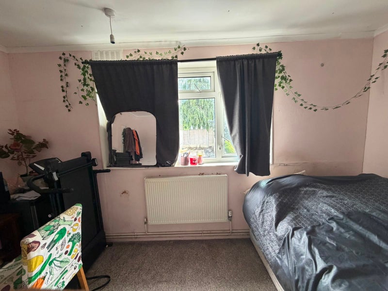 Photo 1: Double Room 