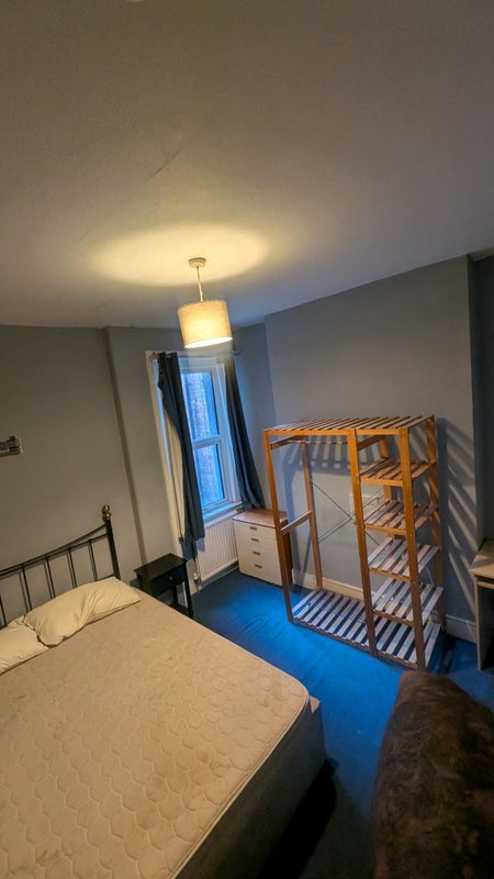 Photo 1: Room