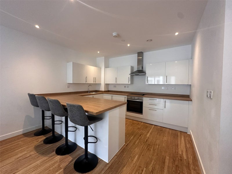 Photo 1: Kitchen