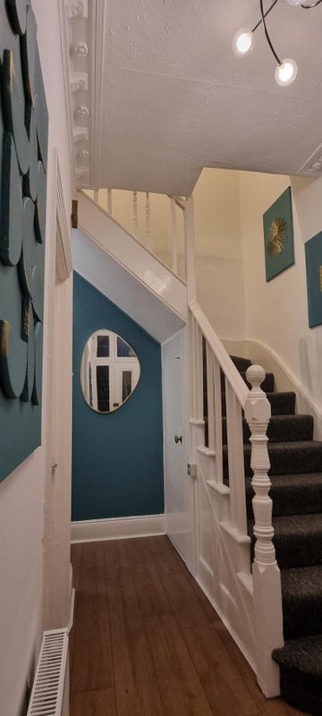 Photo 1: Elegant entrance