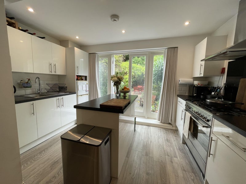 Photo 1: Kitchen