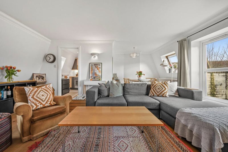 Photo 1: Living / Dining Room