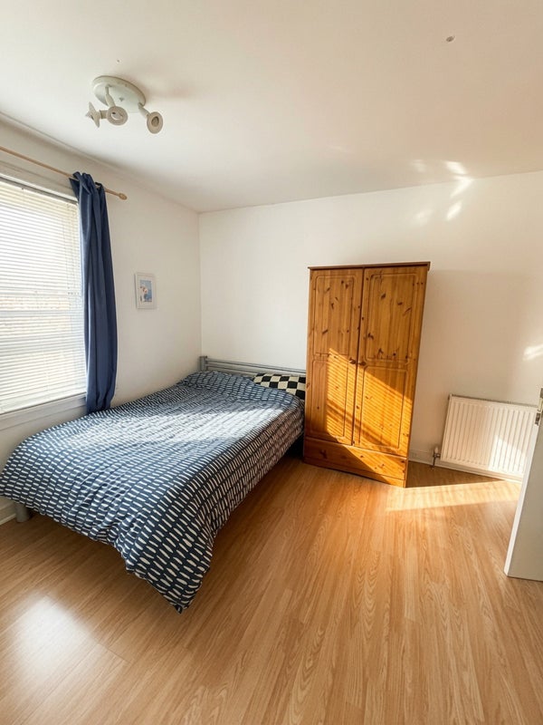 Photo 1: Your Spacious Bedroom 