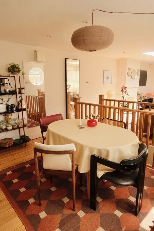 Photo 1: Kitchen/dinning 