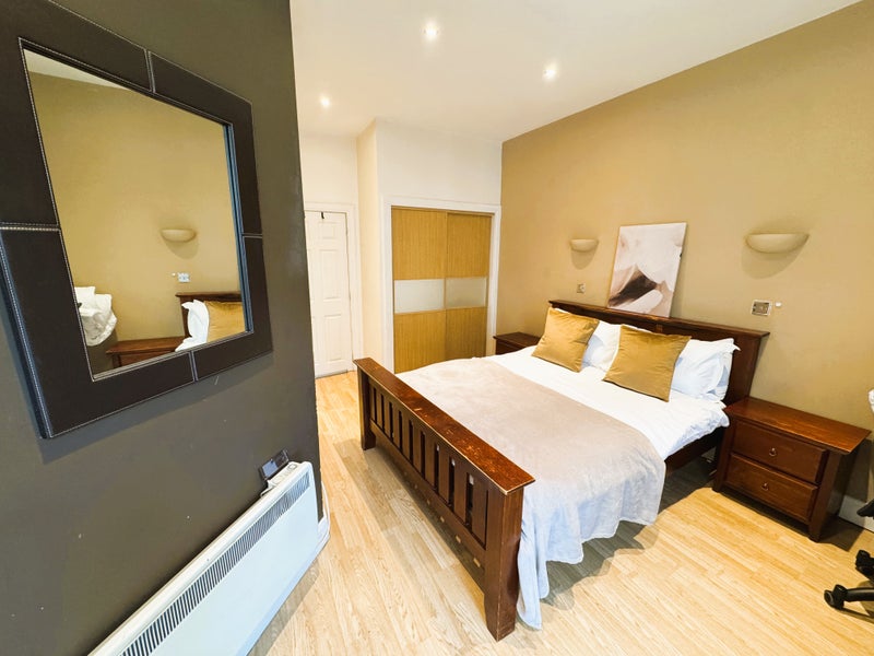 Photo 1: Your Bedroom Pic 1