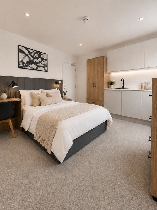 Photo 1: Bedroom