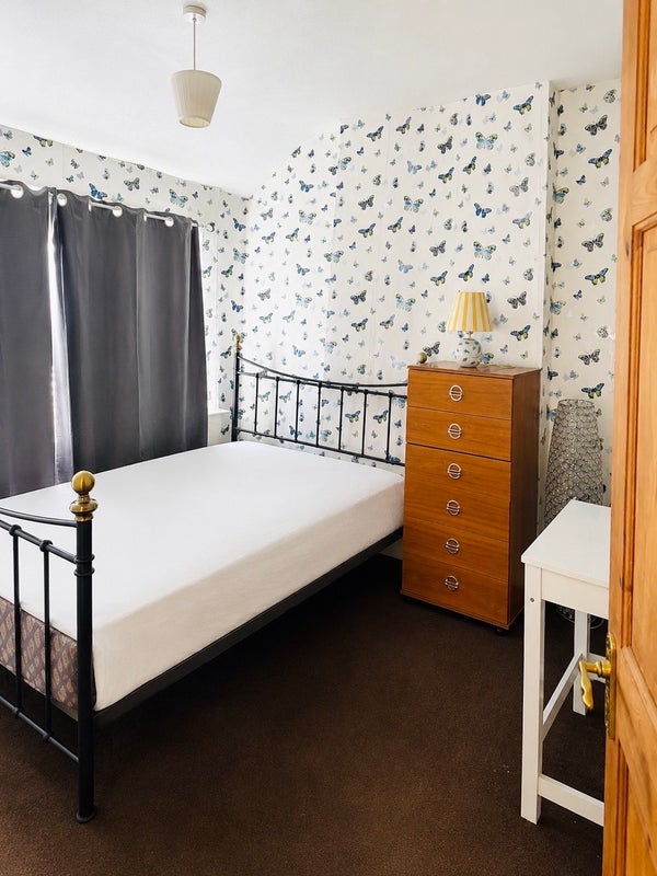 Photo 1: Double room
