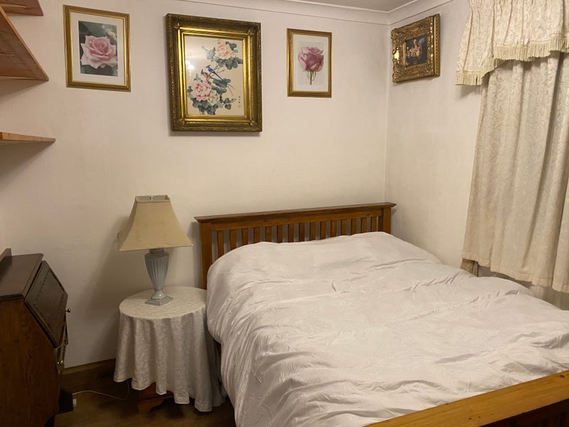 Photo 1: Bedroom