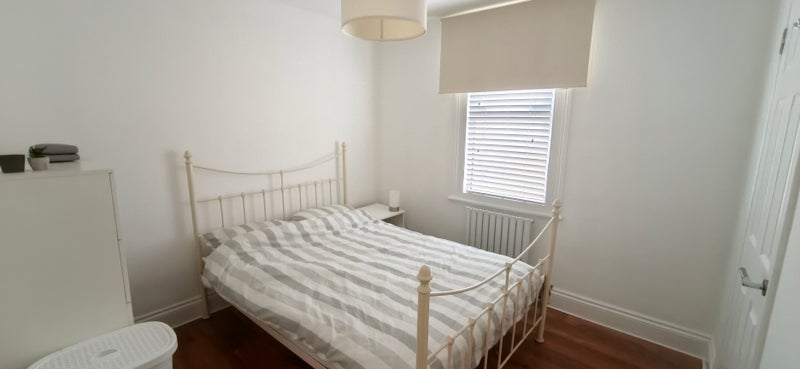 Photo 1: The ensuite bedroom