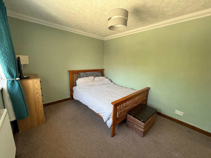 double room in Newport (PO30) - View 2