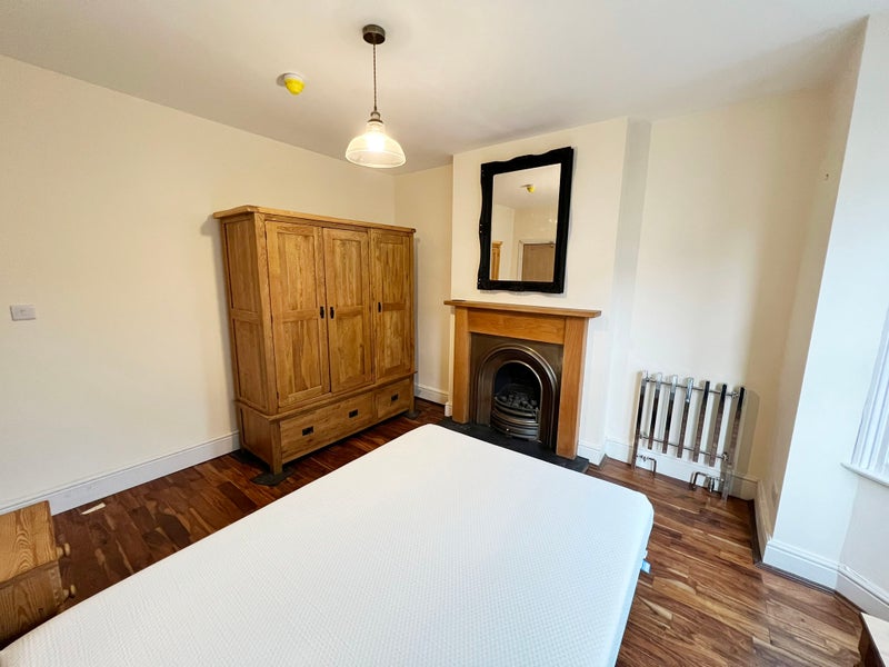 Apartment in Oxford, Grandpont, South Oxford - View 2