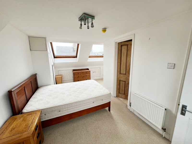 Photo 1: Room 6 - £1125