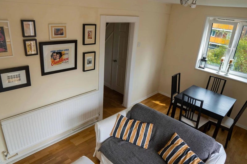 Photo 1: Living room