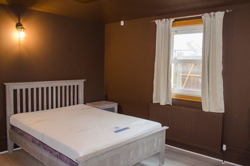 Photo 1: Bedroom 1
