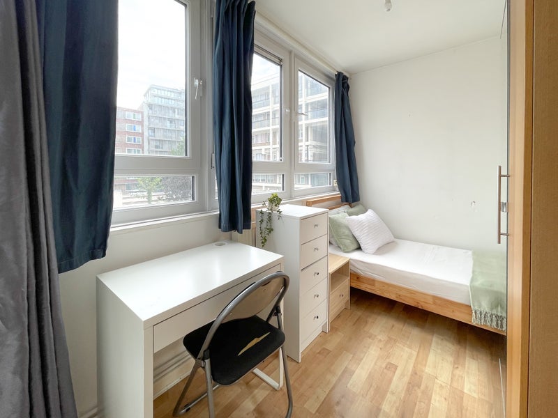 Photo 1: SINGLE Room 1 