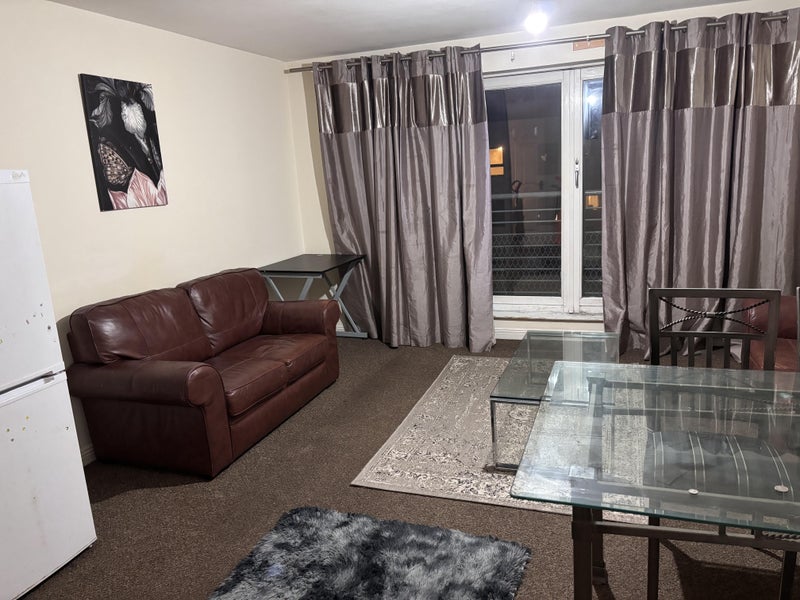 Photo 1: Living room