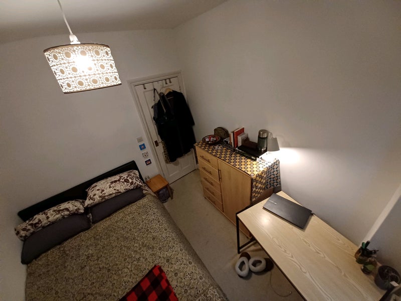 Photo 1: Room view 1