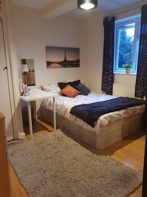 Photo 1: Room 5- £823 Available Now