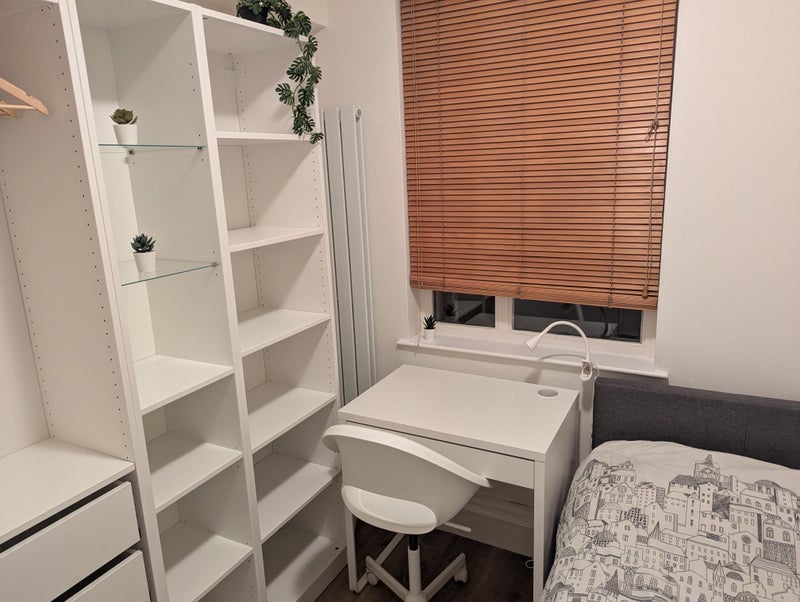 Photo 1: Bedroom1