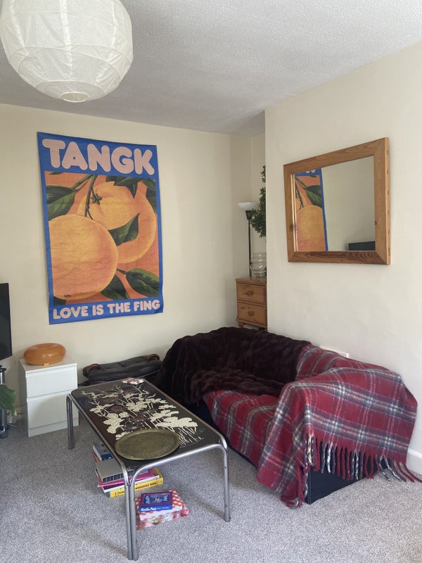 Photo 1: living room