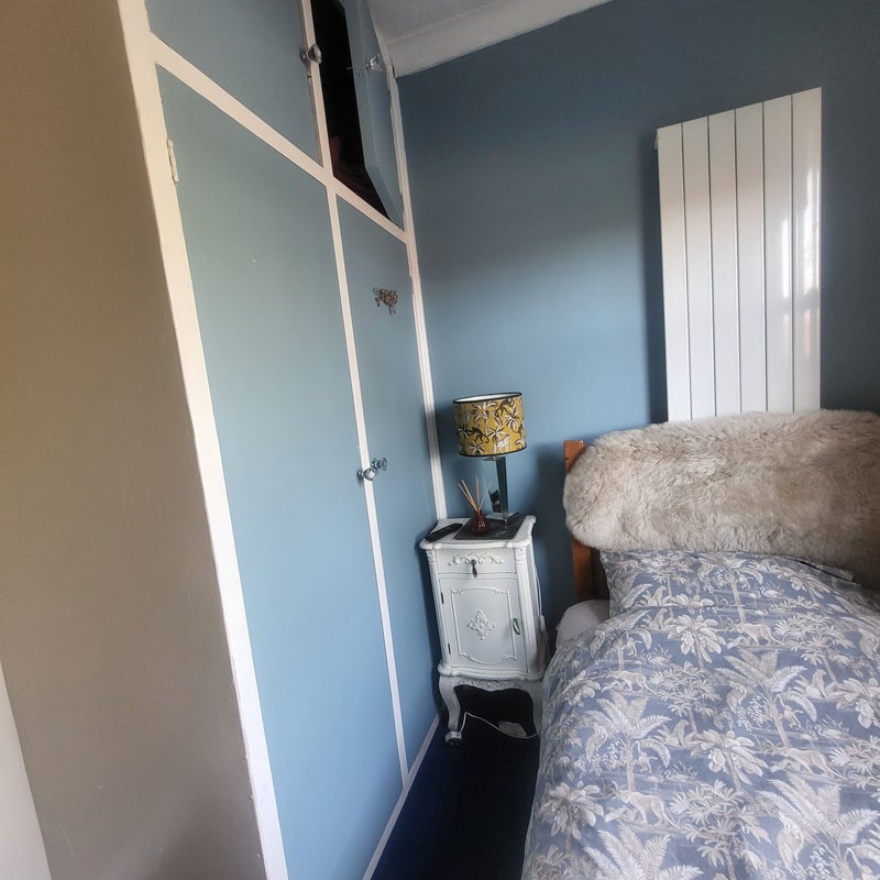 Photo 1: Single room