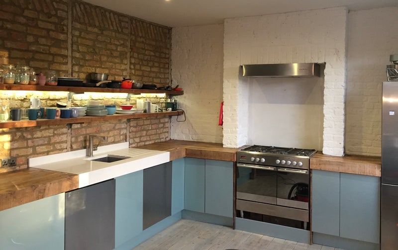 Photo 1: Kitchen 