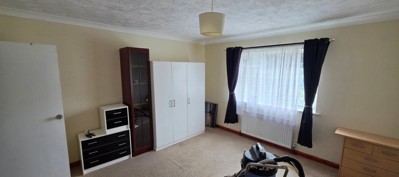 Photo 1: Bedroom