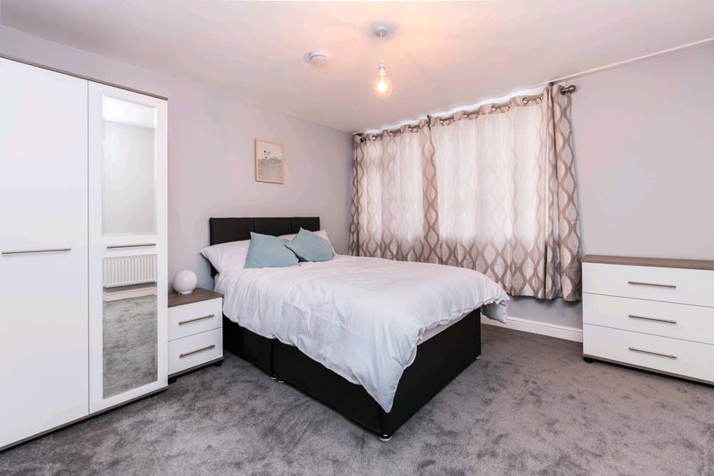 Photo 1: Bedroom #1